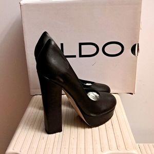 Brand new women shoes